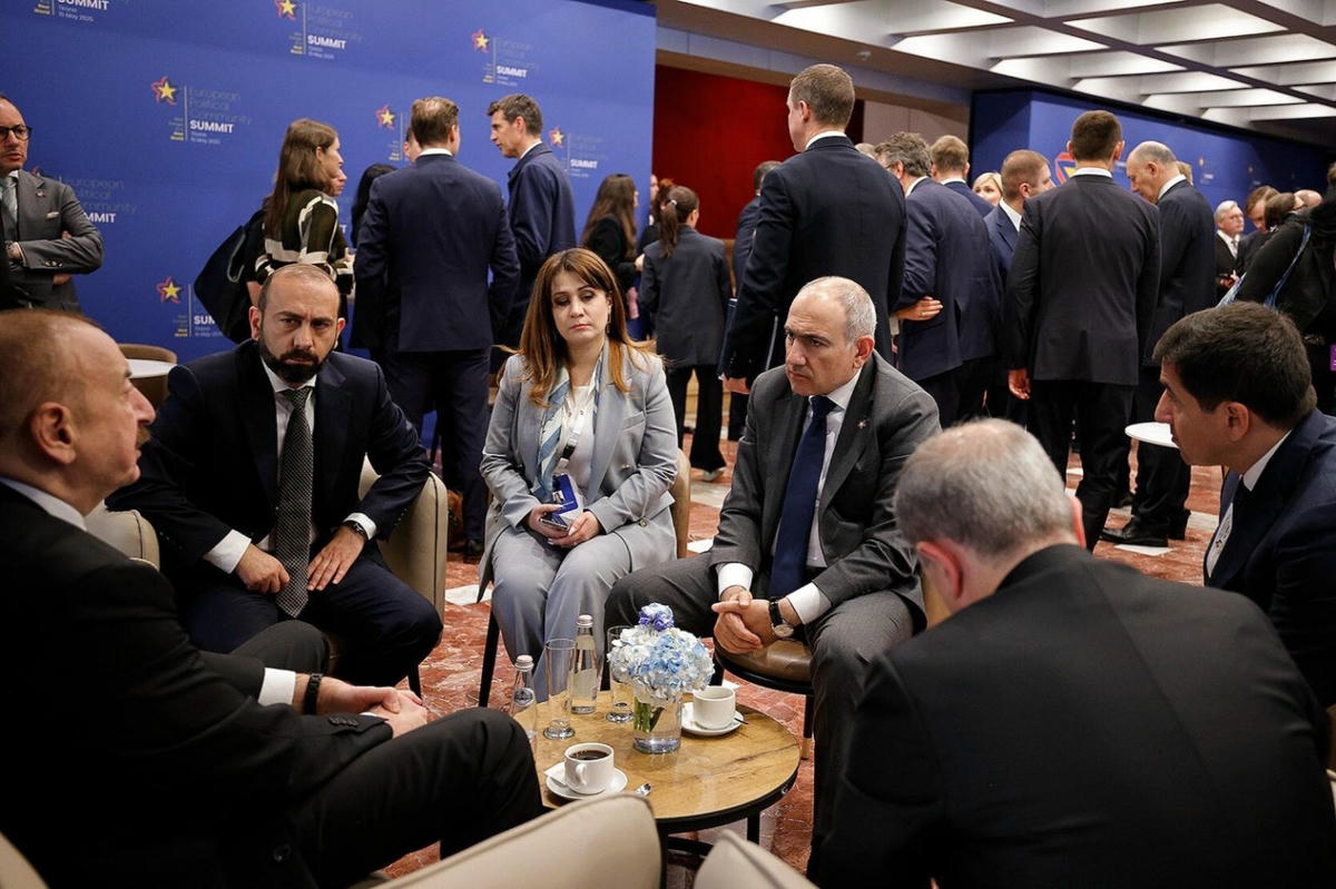 Paşinyan  ABD'ye gidiyor, gündemde Trump ve Aliyev'le görüşme var